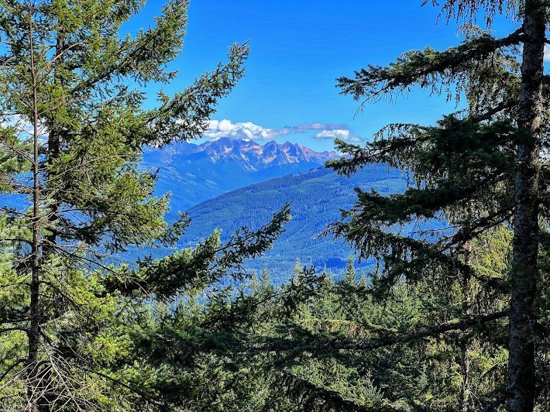 Ride The Horn Trail: A Gateway to Alpine Adventure surrounding landscape