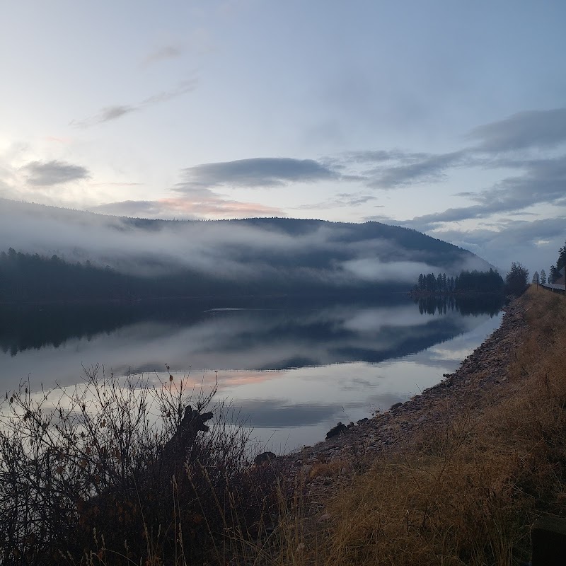 Paddleboarding Paradise: Discovering Salmon Lake near Missoula - Missoula