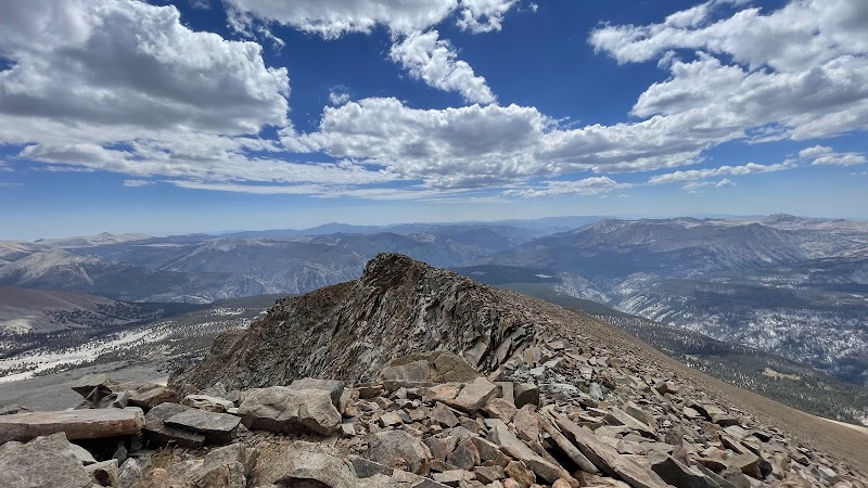 Peak Adventure at Mount Kaweah - Mount Kaweah