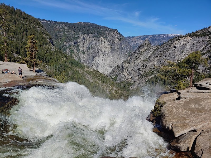 Mist Trail: Adventure Awaits in Yosemite - Mist Trail